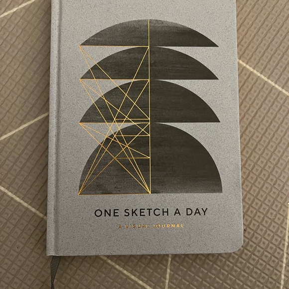 One Sketch A Day Visual Journal - Picture 1 of 3
